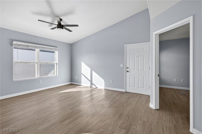 Foto del edificio - 7255 W Sunset Rd