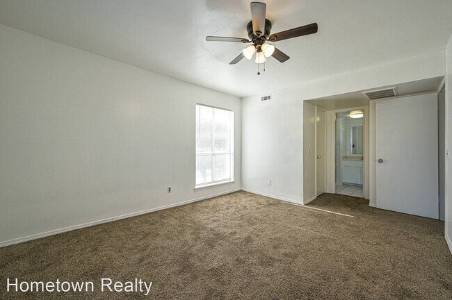 Building Photo - 6554 N Meridian Ave