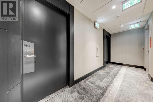 Building Photo - 25 Holly St