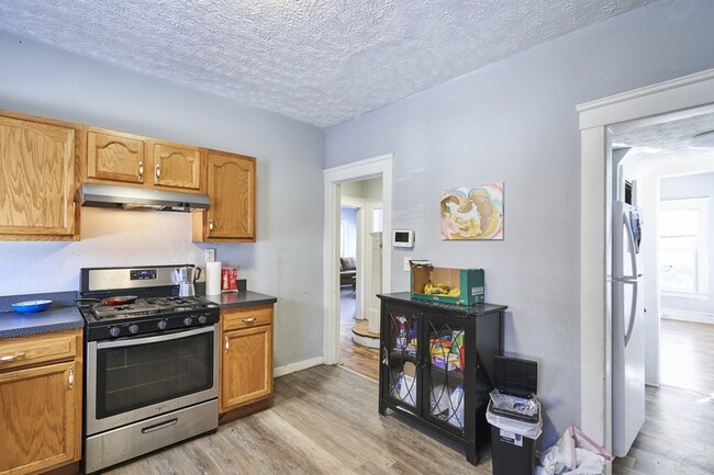 Foto del edificio - 1504 E 107th St