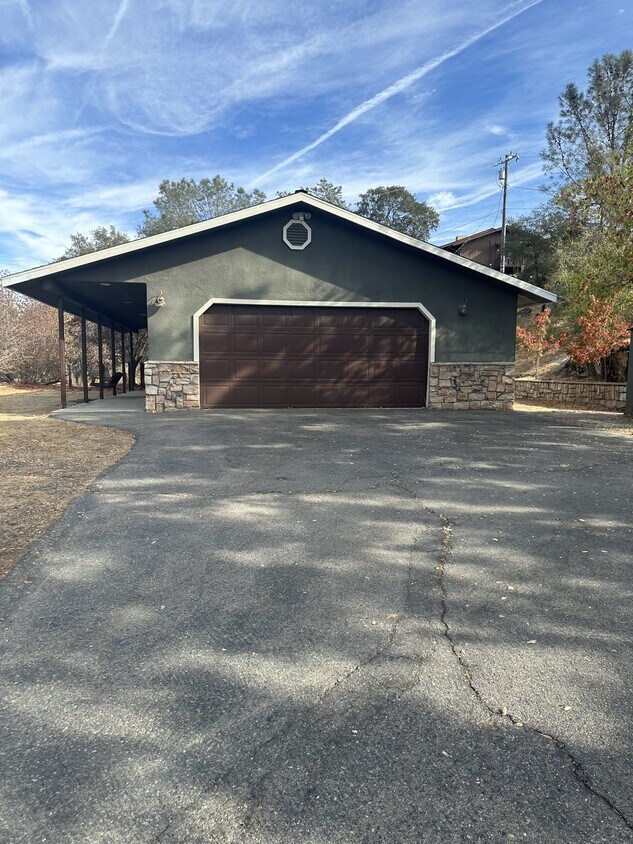Primary Photo - 29802 Yosemite Springs Pkwy