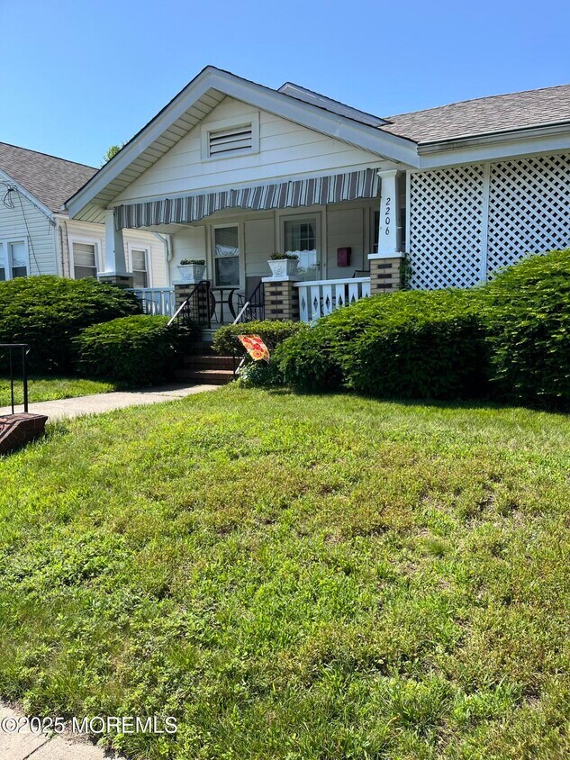 Foto principal - 2206 Sunset Ave