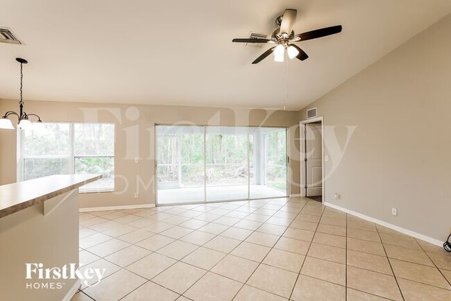 Building Photo - 715 Bennington Dr