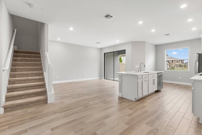 Building Photo - Brand New Townhome Home in Estancia