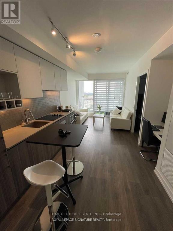 Photo du bâtiment - 898 Portage Pkwy