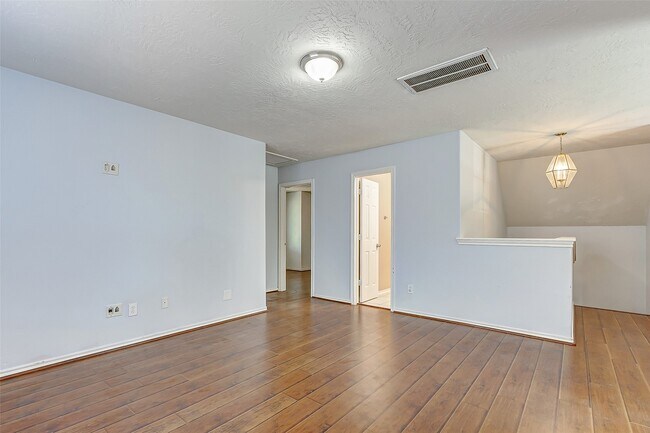 Foto del edificio - 7027 Atasca Creek Dr