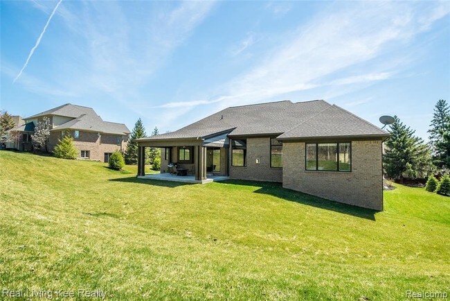Foto del edificio - 2960 Plum Creek Dr