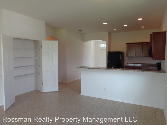 Building Photo - 4 br, 2 bath House - 3929 Agualinda Blvd