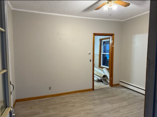 Building Photo - 135 York St