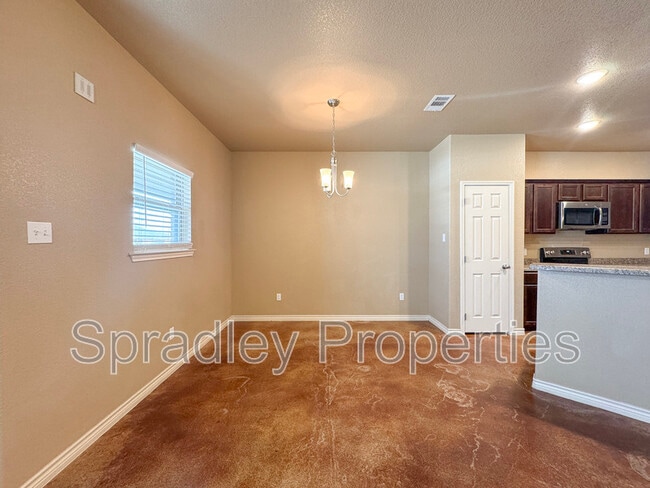 Building Photo - 929 Laila Ln