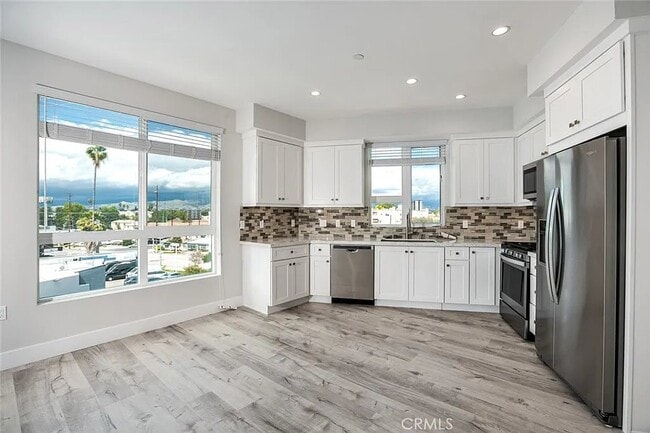 Building Photo - 10718 Acama St