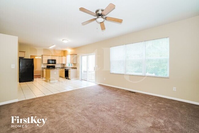 Building Photo - 6424 Gossamer Court