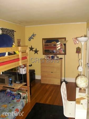 Foto del edificio - 4 br, 1 bath Apartment - 15 Alden Rd