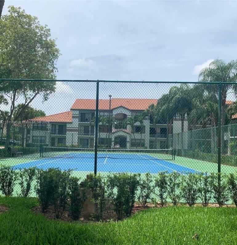 Foto principal - 620 S Park Rd