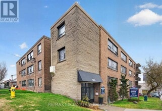 Building Photo - 2515 Eglinton Ave W
