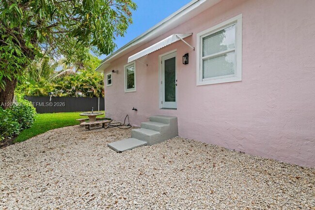 Building Photo - 3759 Florida Ave