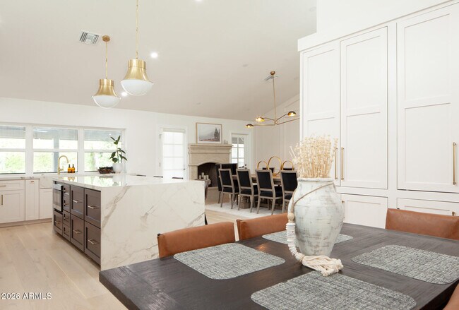 Foto del edificio - 9002 N 81st St