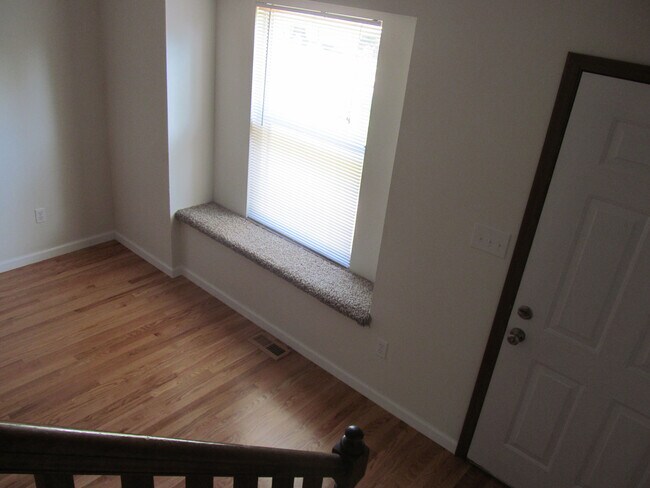 Foto del edificio - 1479 Dartmouth Dr