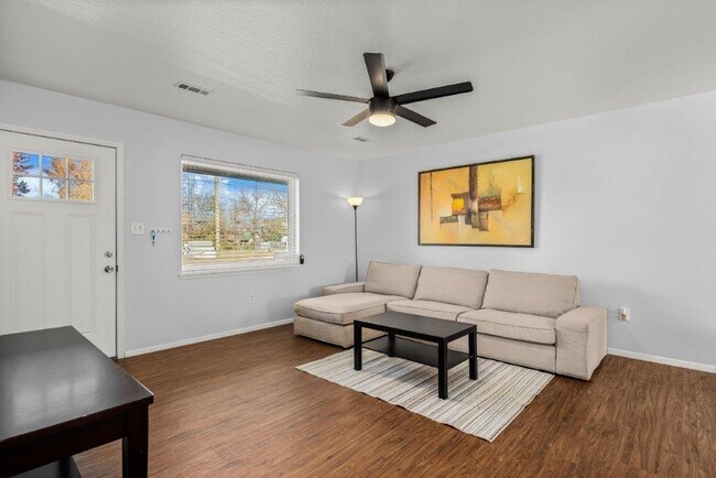Foto del edificio - 904 SE 4th St