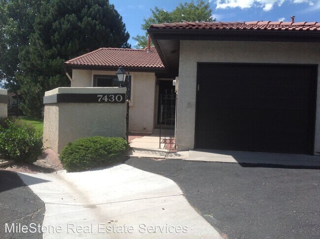 Foto del edificio - 3 br, 3 bath House - 7430 Arroyo Grande Ct