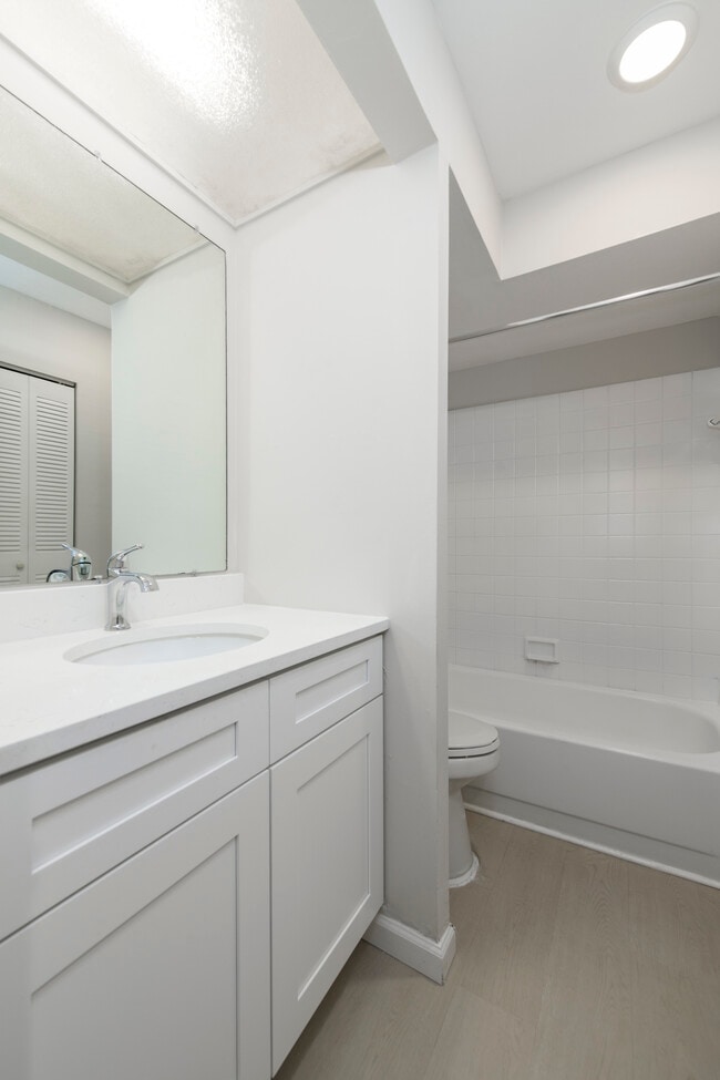 Building Photo - Village Park