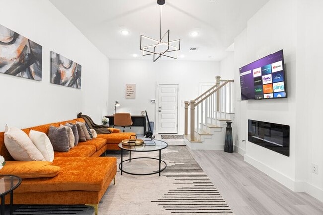 Photo - 8126 Panay Dr House