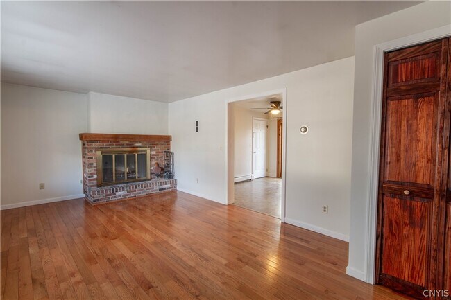 Foto del edificio - 101 Wendell Ln