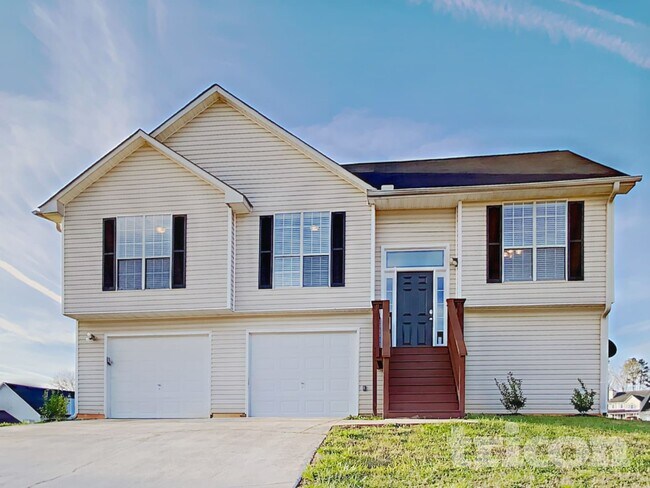 Building Photo - 947 Chase Trail