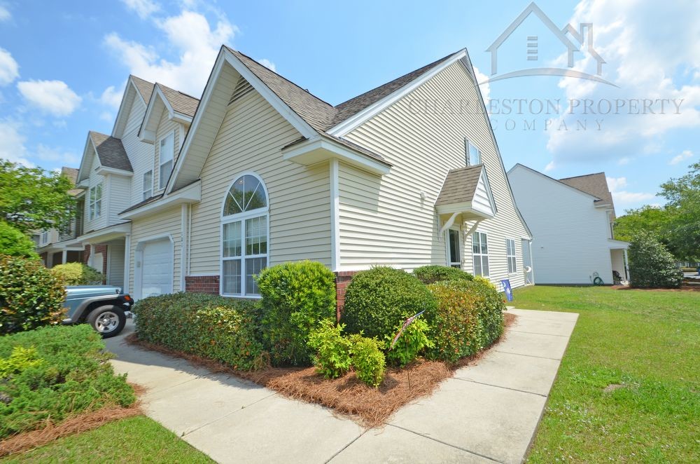 Primary Photo - End Unit Town Home in Beresford Commons