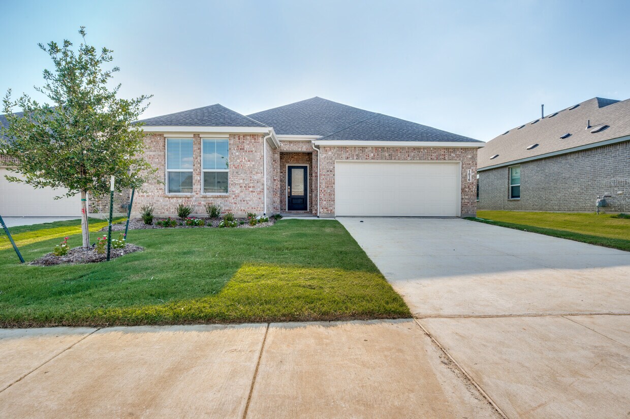 Foto principal - 1816 Adams Dr
