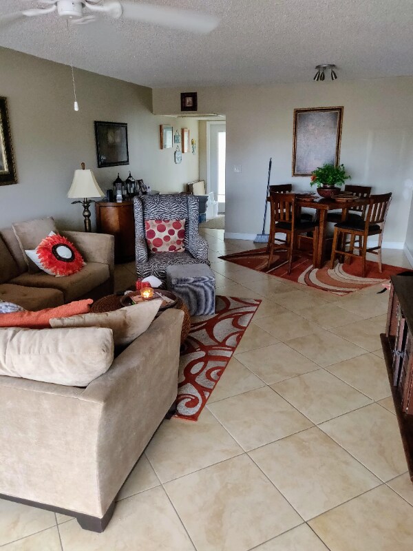 Foto del edificio - 3050 NE 48th Ct