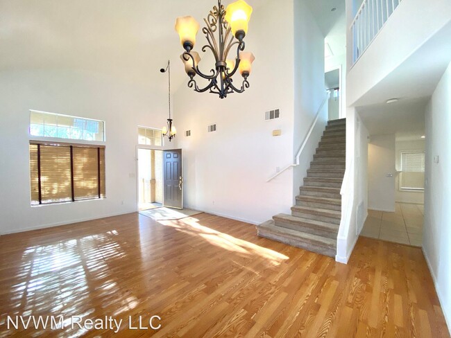 Building Photo - 3 br, 2.5 bath House - 10208 Anoka Ave