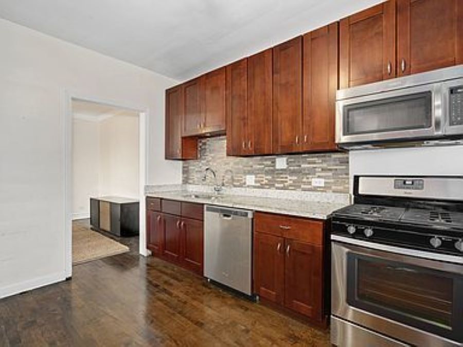 Primary Photo - 3615 N Sawyer Ave