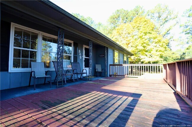 Foto del edificio - 948 Pinebluff Lake Rd