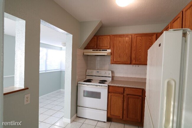 Building Photo - 2 br, 1 bath House - 3862 12th Ave S