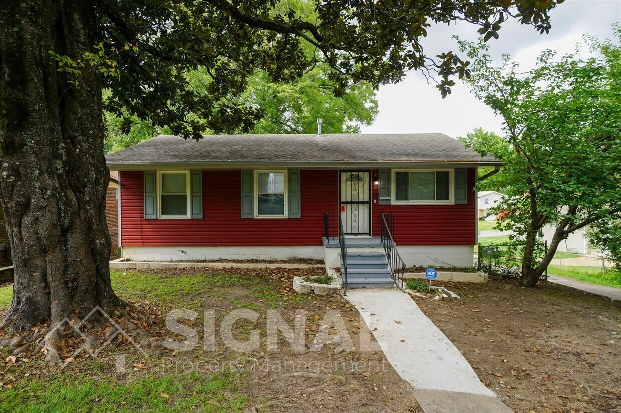 Primary Photo - 112 13th Ave N