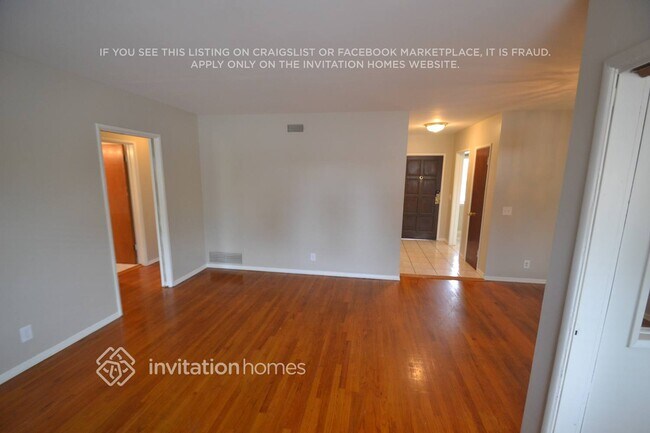 Foto del edificio - 2602 W 112th St