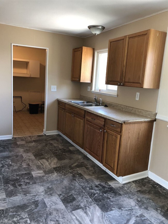 Building Photo - 4 br, 1 bath House - 26990 Leroy St