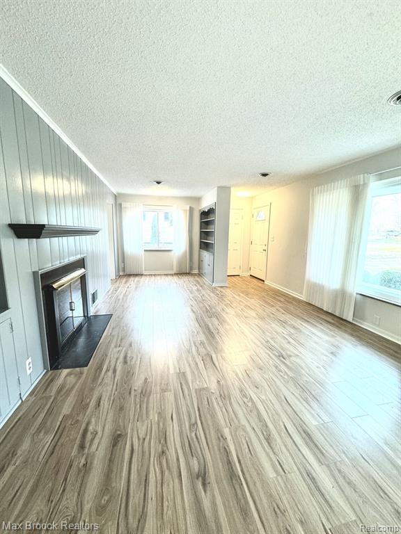 Foto del edificio - 158 Marlborough Dr