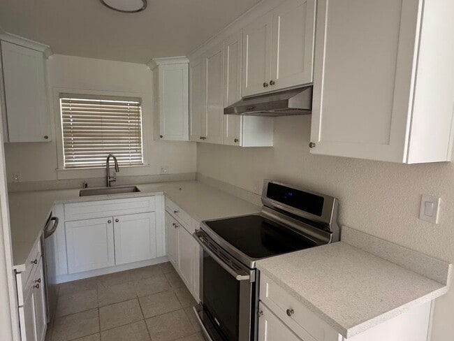 Building Photo - Home for Rent in Fair Oaks, CA