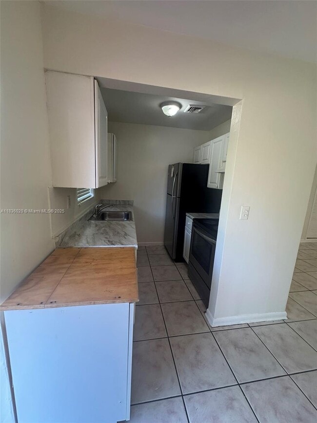 Foto del edificio - 20711 NW 32nd Pl