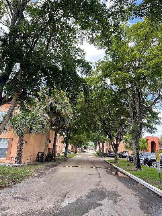 Building Photo - 7215 Miami Lakes Dr