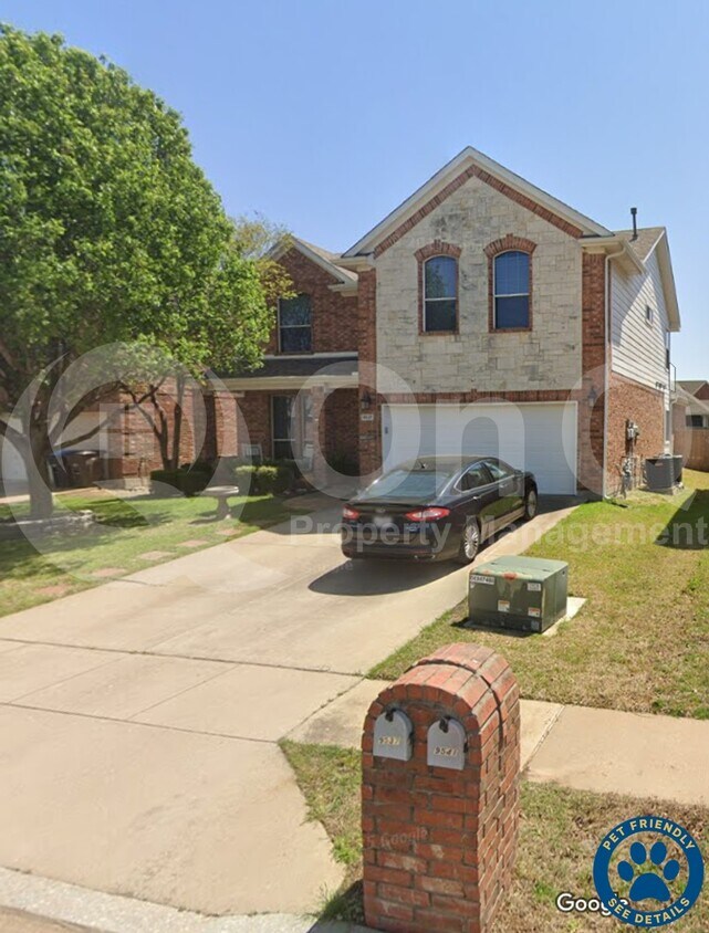 Photo - 9537 Navarro Street