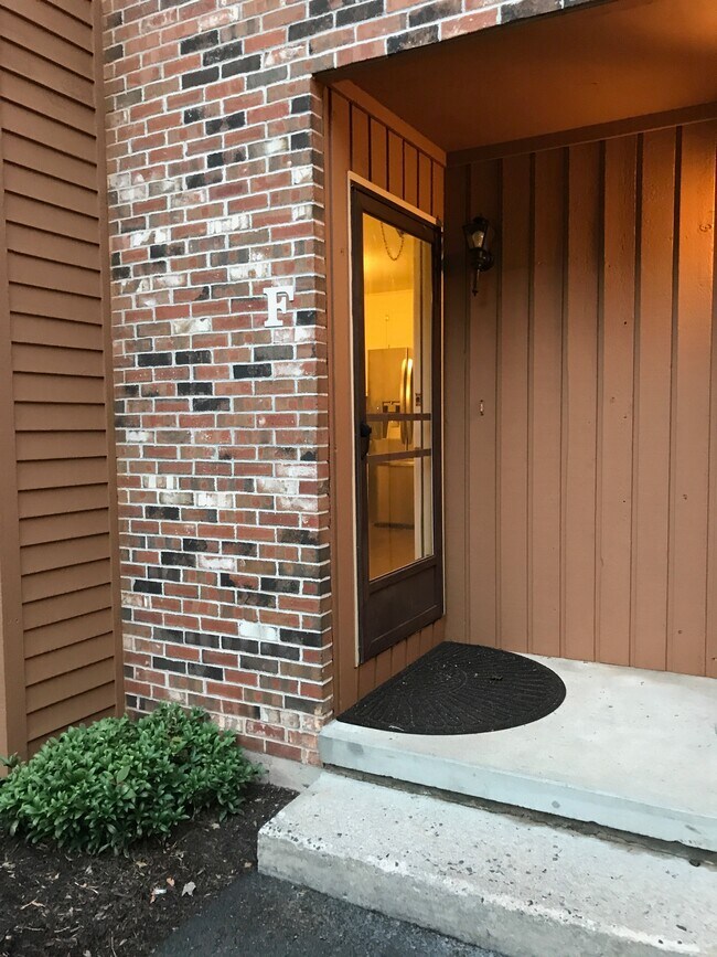 Photo - 150 Burritt St Townhome