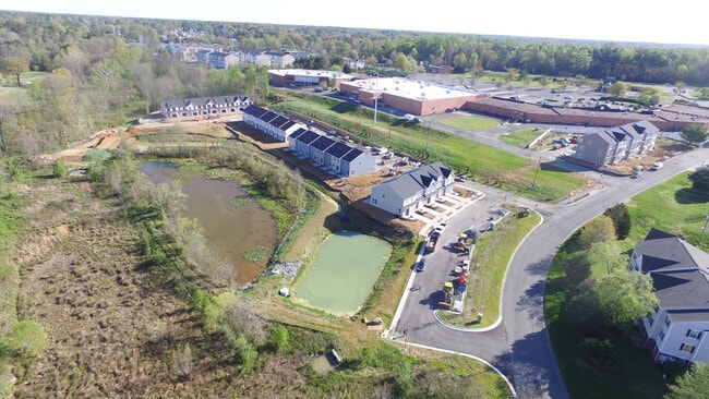 Building Photo - 5512 Wenrich Dr