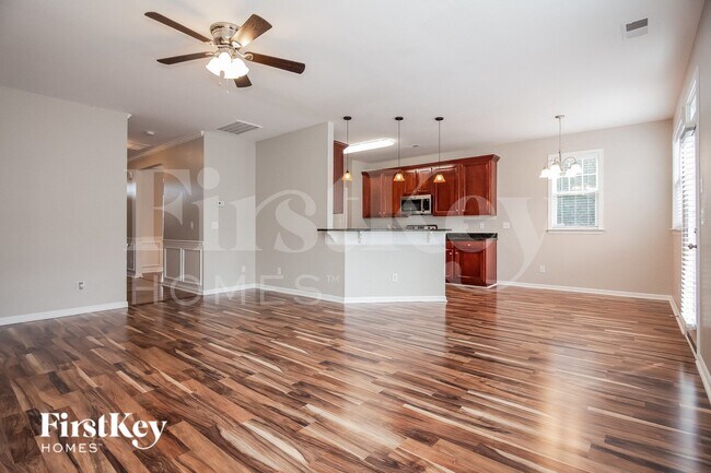 Foto del edificio - 7523 Coastal Way