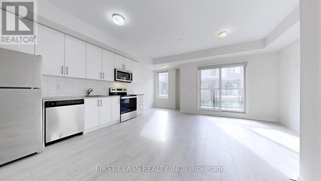 Building Photo - 3409 Ridgeway Dr