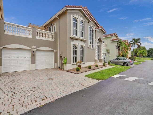 Building Photo - 10813 NW 51st Ln