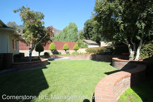 Building Photo - 3 br, 3 bath House - 410 Fairview Terrace