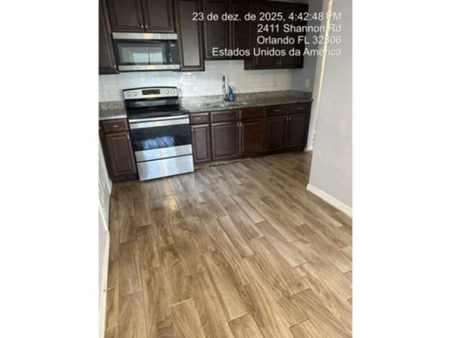 Building Photo - 1 bedroom 1 bathroom duplex in Orlando